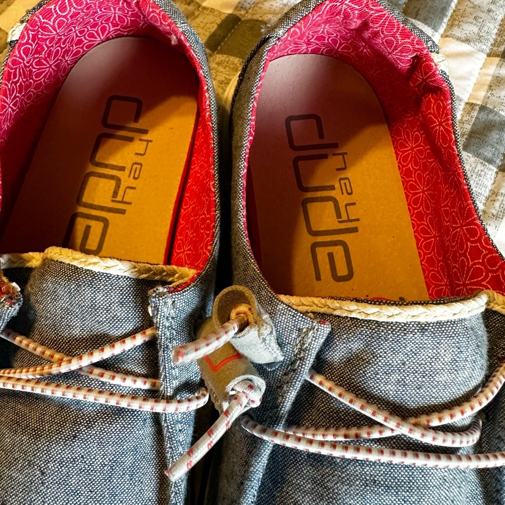 Hey Dude Denim Blue Shoes with Pink Interior - Picture 4 of 7